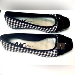 New Anne Klein Sport flats black/white checkers size 8M NWOT
